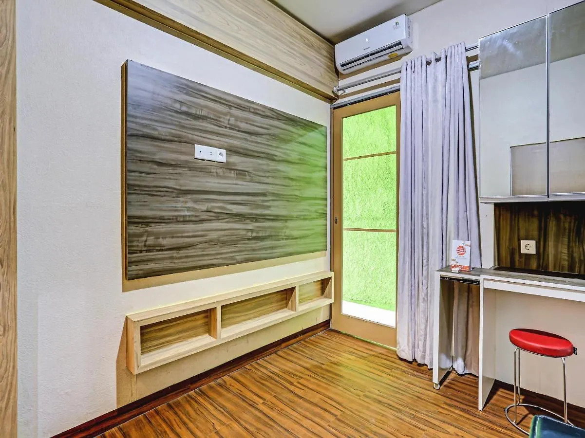 Oyo 90261 Spring Residence Indonesia