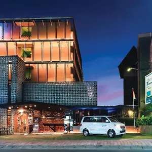 J Kuta Hotel