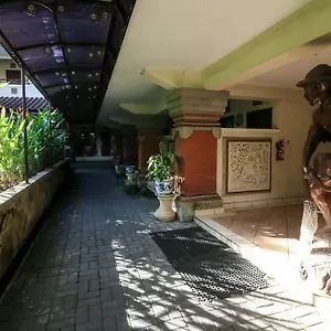 Legian Отель